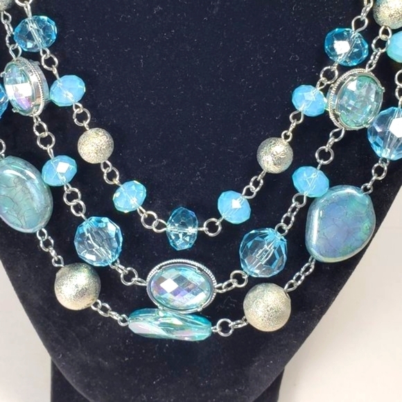 Silver-tone Multi layers Crystal and Beads Necklace With matching Stud Earrings - Picture 5 of 10